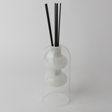 Diffuser with reeds